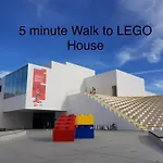 5 Minute Walk To Lego House - Private Studio Apartment With Garden